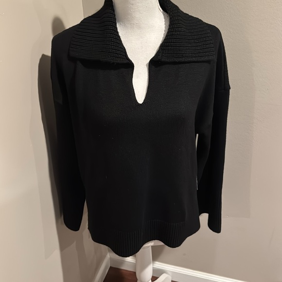 Vince Camuto NWT “Cozy Season” wide v neck knit sweater with wide ribbed collar - Picture 2 of 8